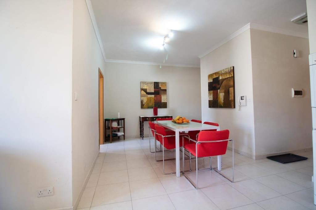 Modern Apt In The Heart Of Maltese Nightlife Saint Julian's Εξωτερικό φωτογραφία